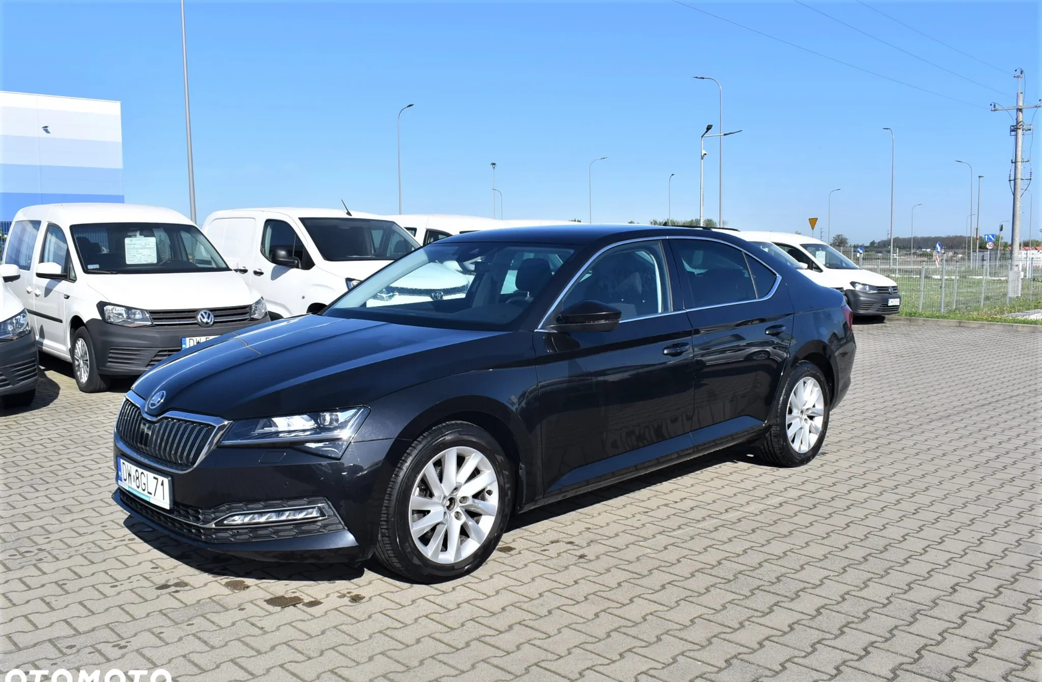 Skoda Superb cena 108400 przebieg: 98621, rok produkcji 2019 z Borne Sulinowo małe 704
